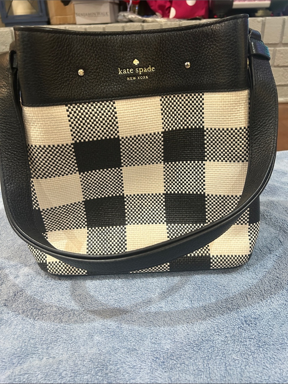 Kate Spade Black Checked Cream Monogram Crossbody
(NWOT)